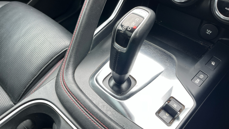 Jaguar E-Pace 2.0d Chequered Flag Edition 5dr Auto Diesel Estate